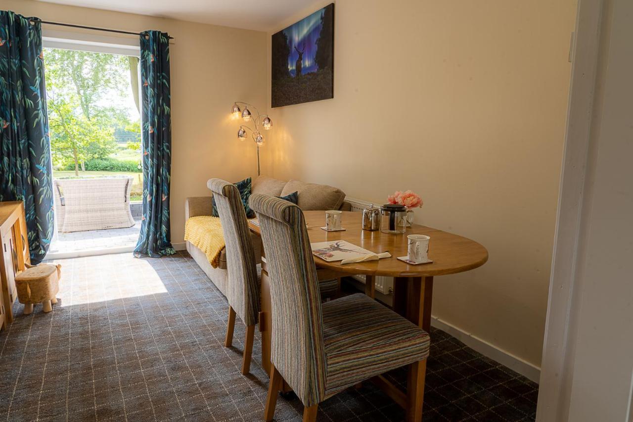 Aurora Suite B&B Coupar Angus Extérieur photo
